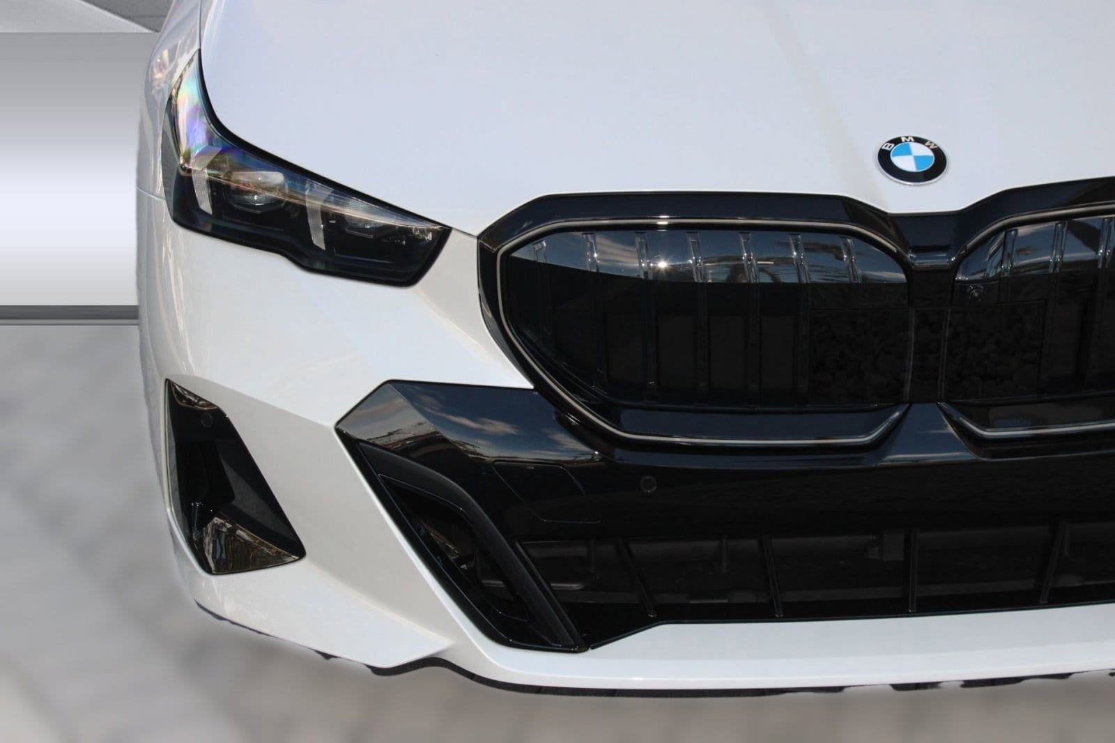 2026 BMW 5 Series 530i - Photo 11