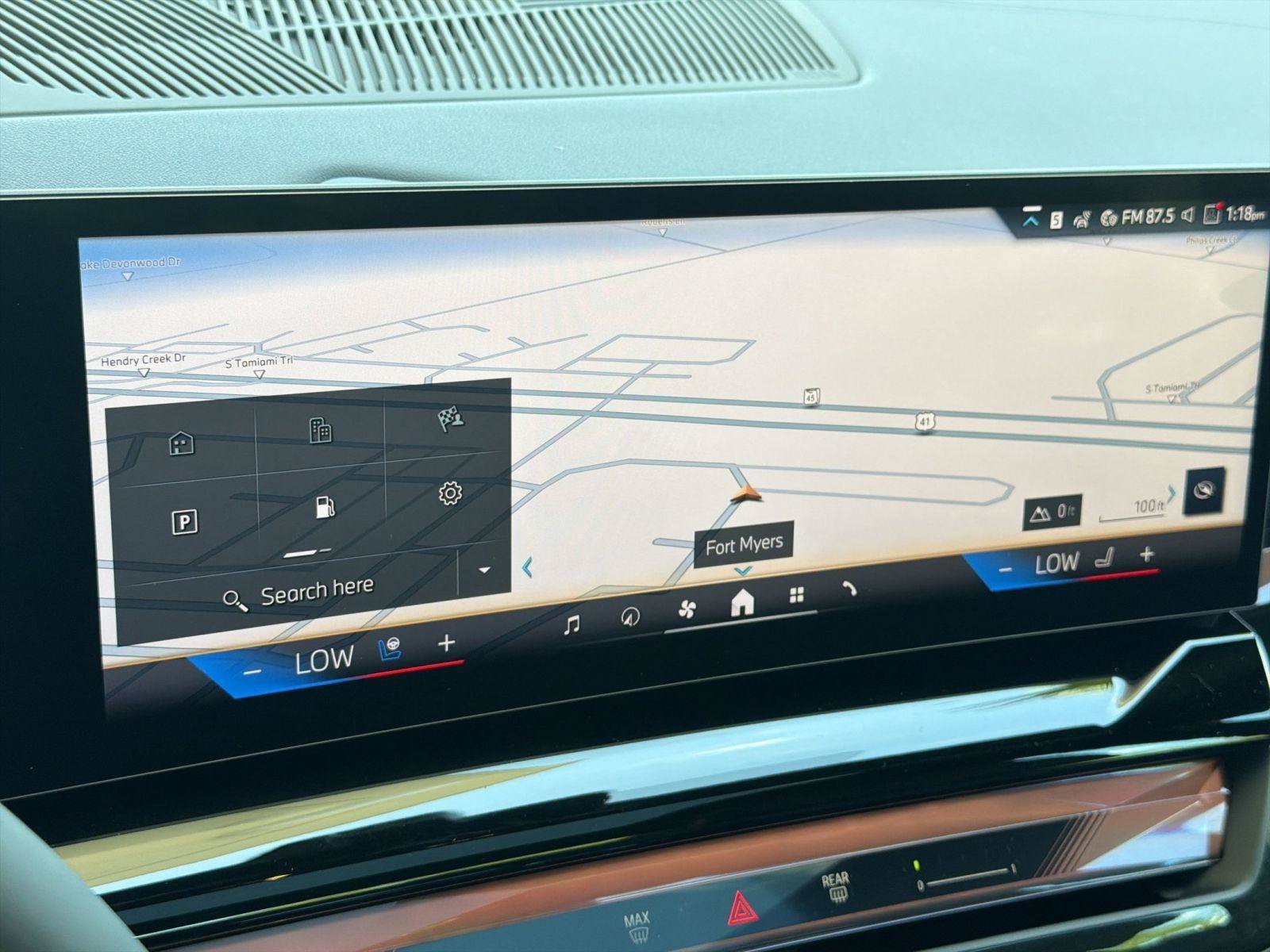 2027 BMW 5 Series 550e - Photo 23