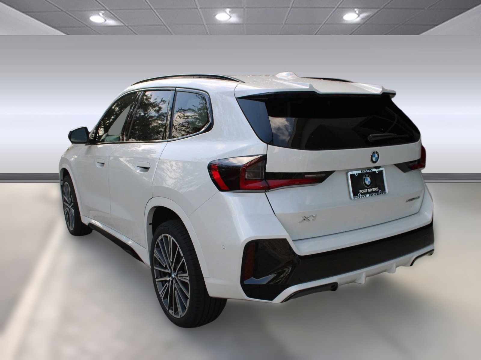 2025 Bmw X1 XDrive28i photo 3