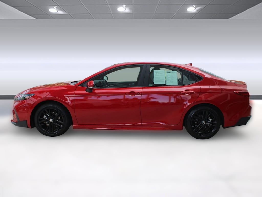 Used 2025 Toyota Camry SE Sedan