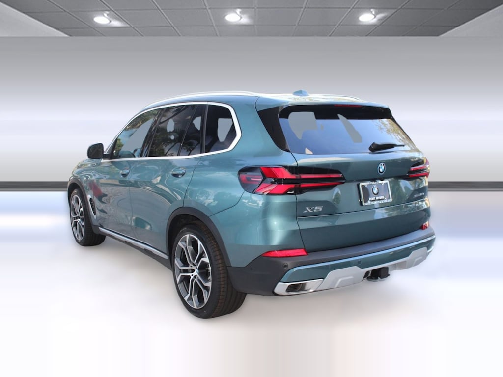 New 2026 BMW X5 PHEV xDrive50e SUV