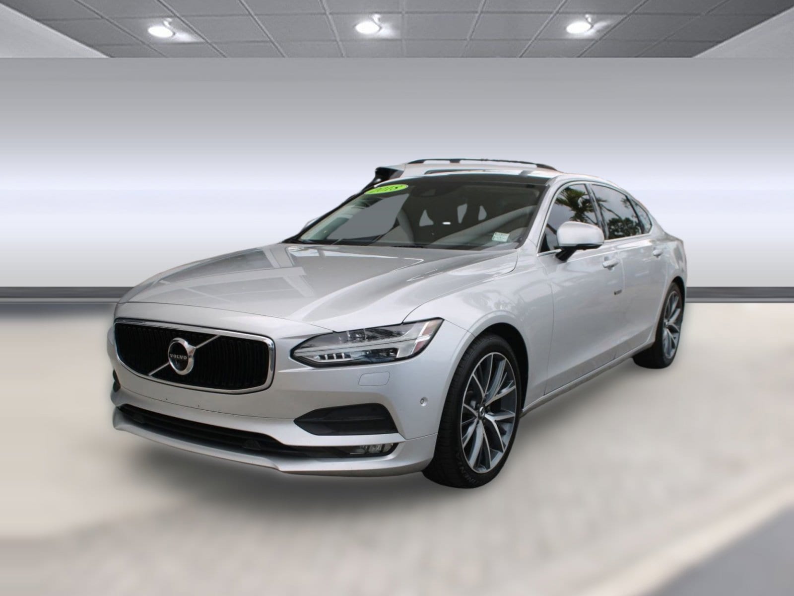 2018 Volvo S90 Momentum