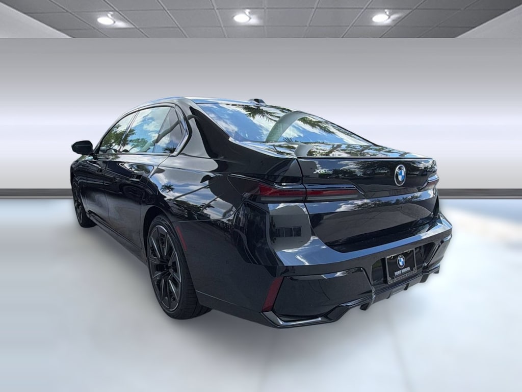 New 2026 BMW 740i xDrive Sedan