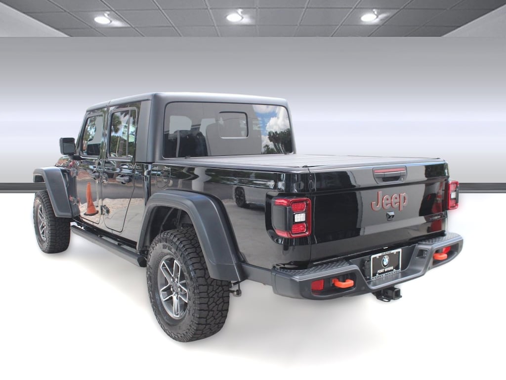 Used 2024 Jeep Gladiator Mojave Truck Crew Cab