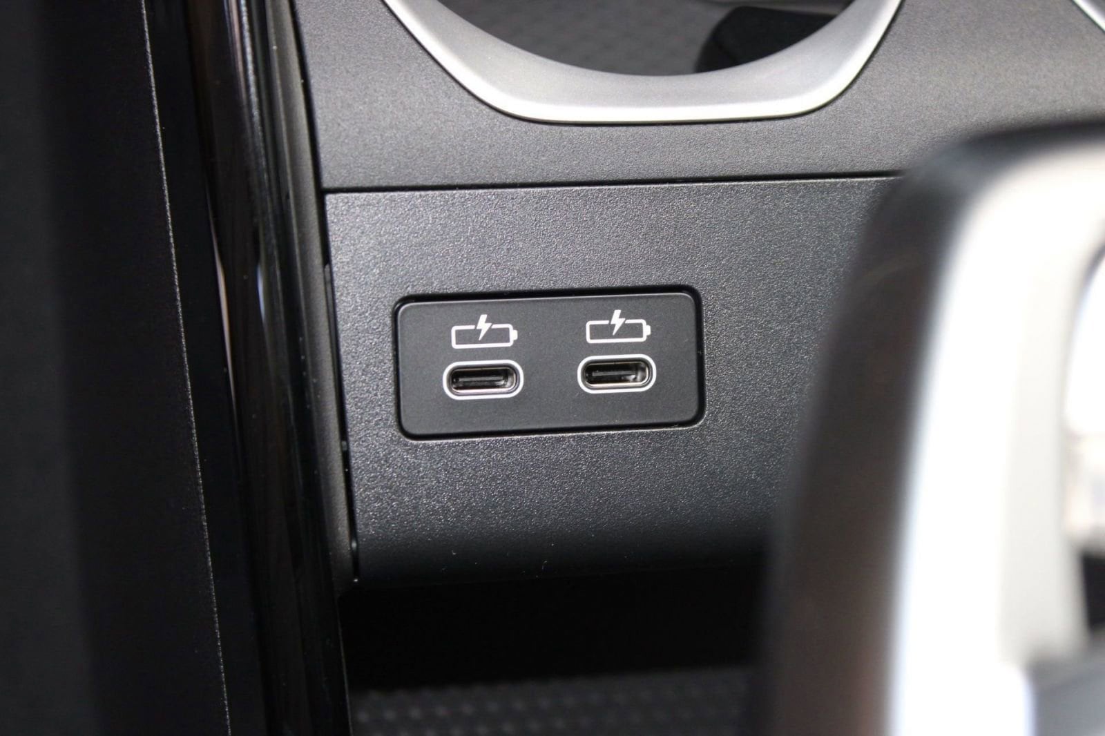 2025 BMW X1 28i - Photo 27