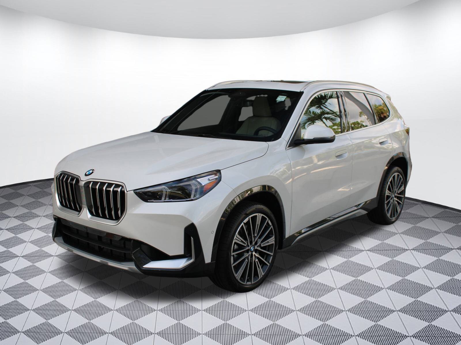 2025 Bmw X1 XDrive28i photo 2