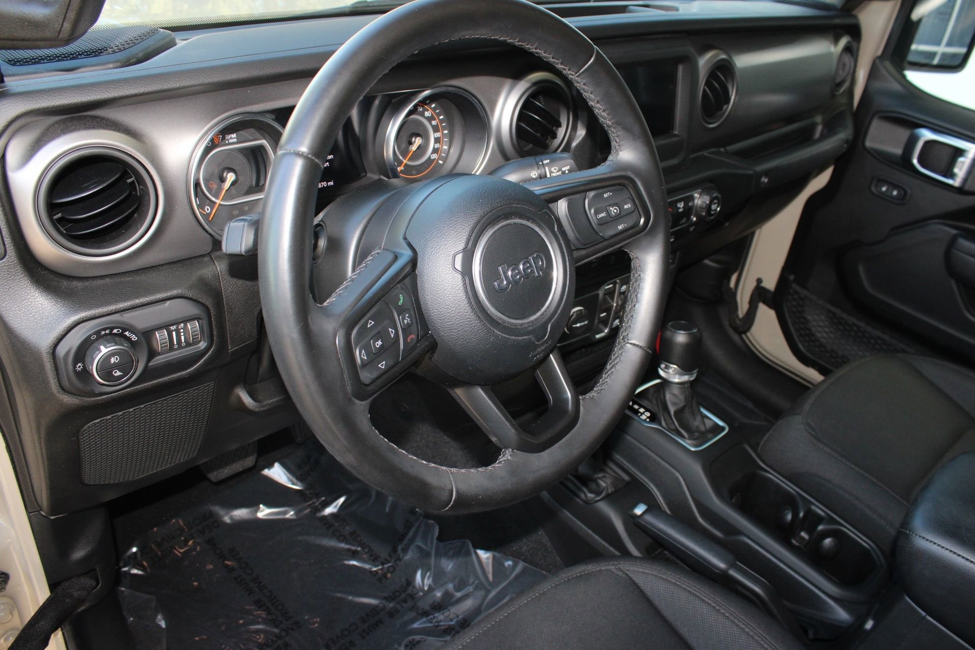 2022 Jeep Gladiator Willys photo 4