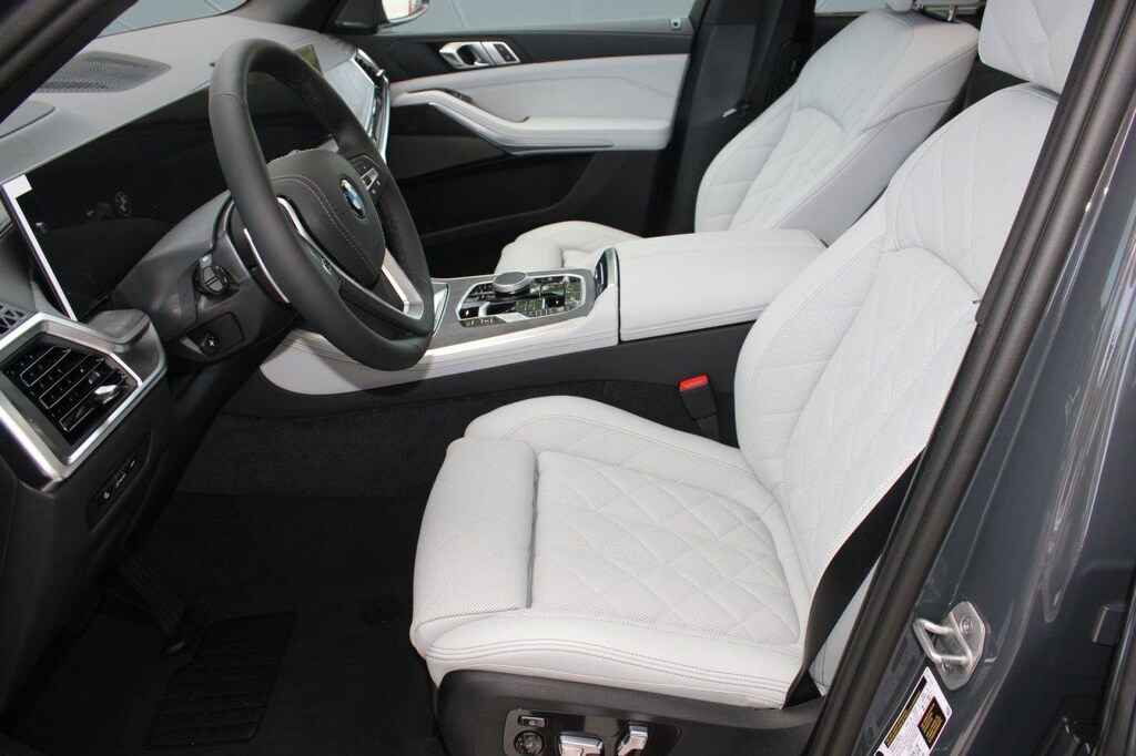 New 2026 BMW X5 xDrive40i SUV