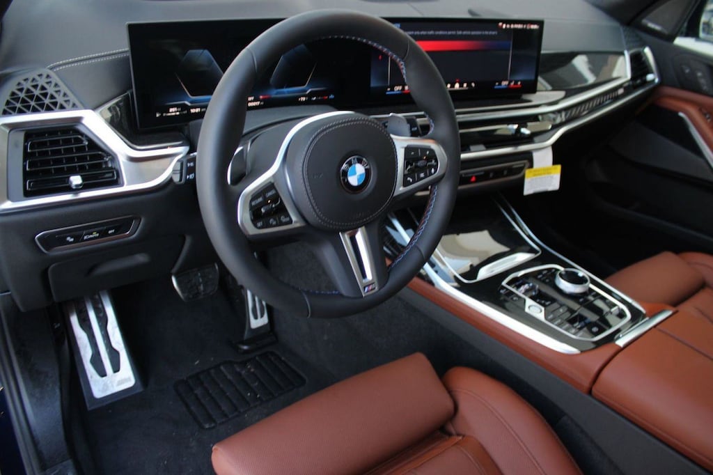 New 2026 BMW X7 M60i SUV