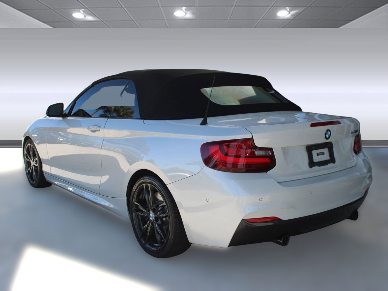 2016 Bmw M235i Convertible photo 3