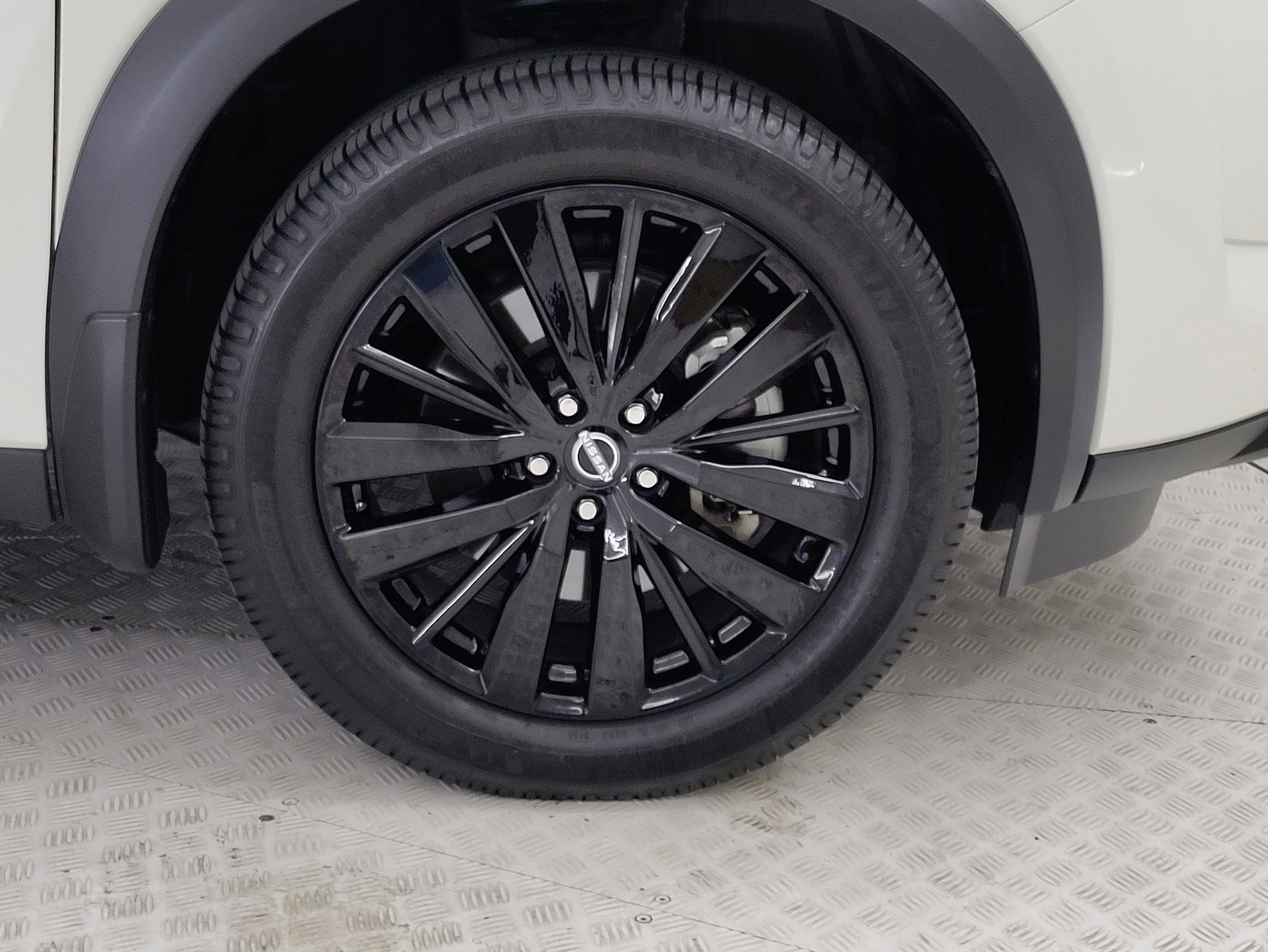2022 Nissan Pathfinder Platinum photo 4
