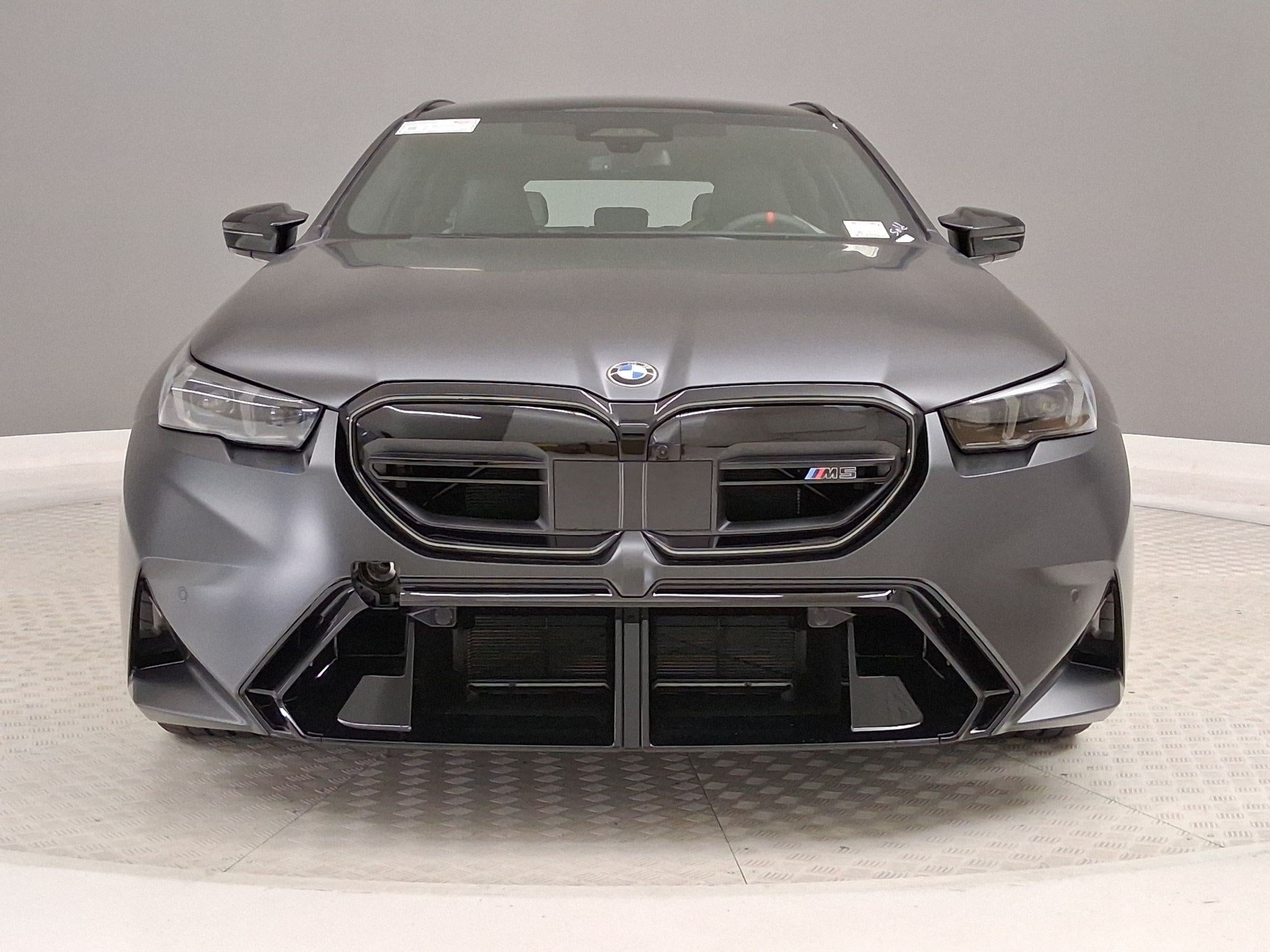 M5 Base Touring
