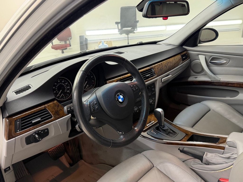 Used 2006 BMW 330i Sedan