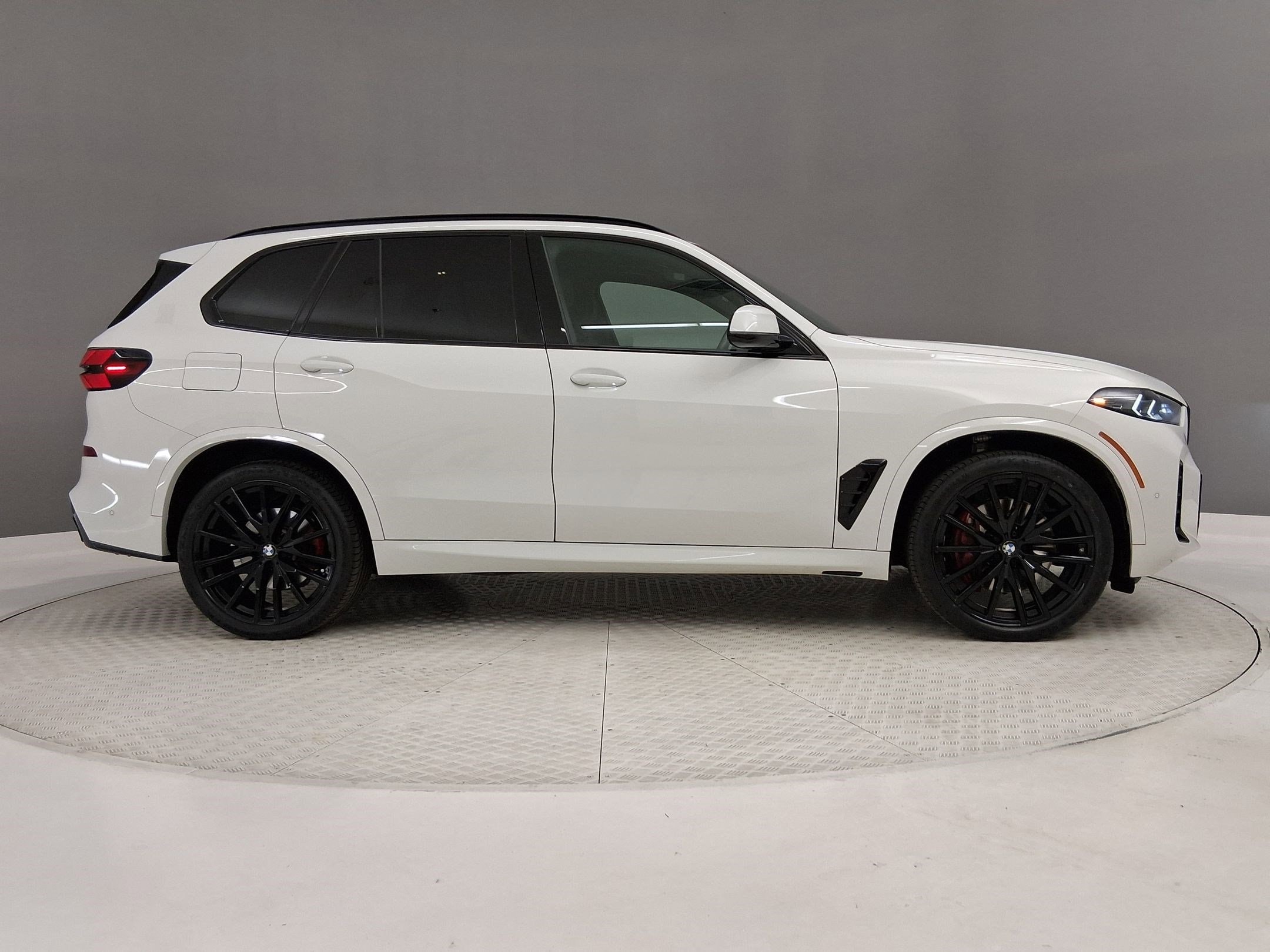 2025 BMW X5 sDrive40i photo 5