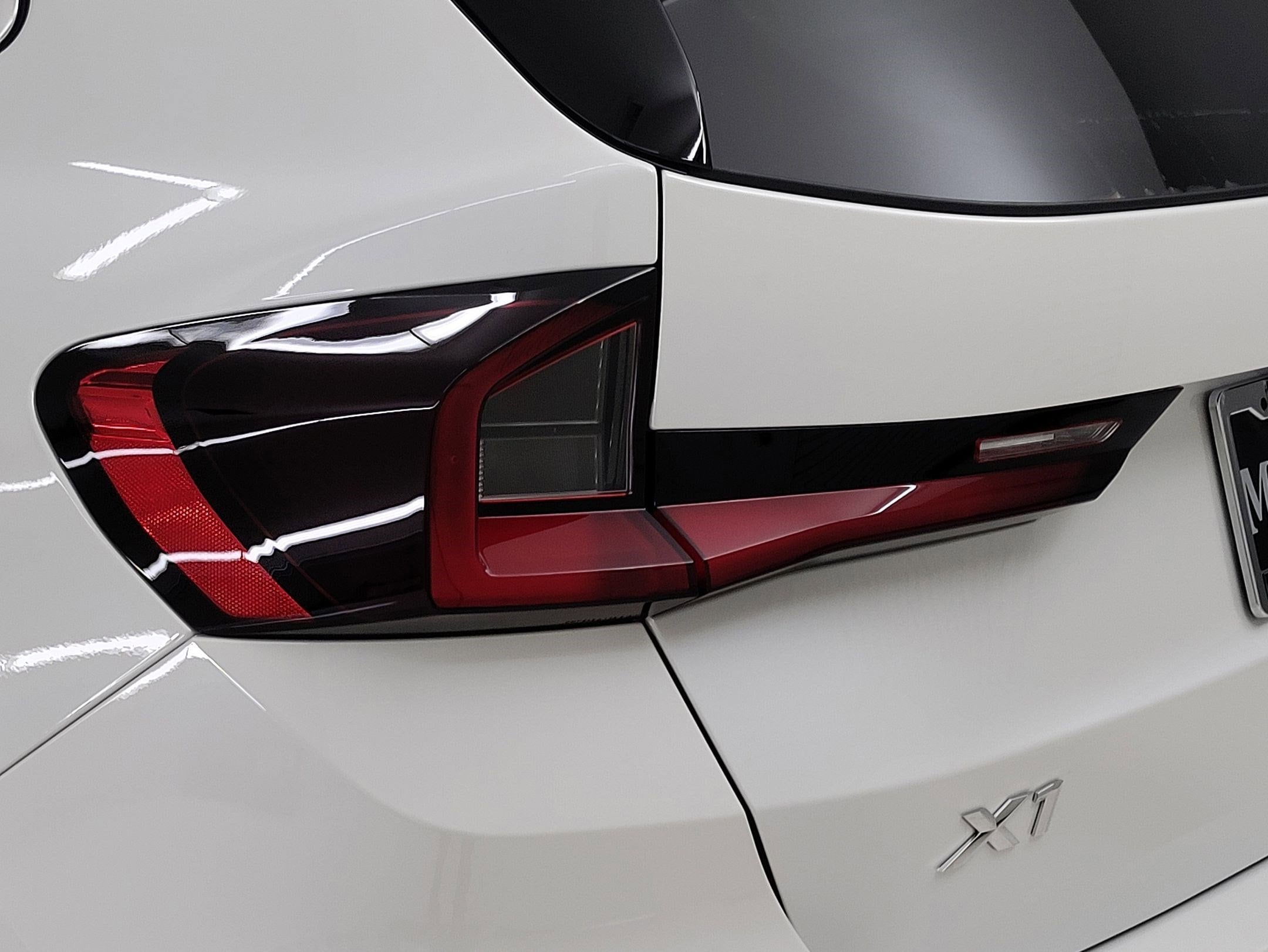 2026 BMW X1 xDrive28i photo 3