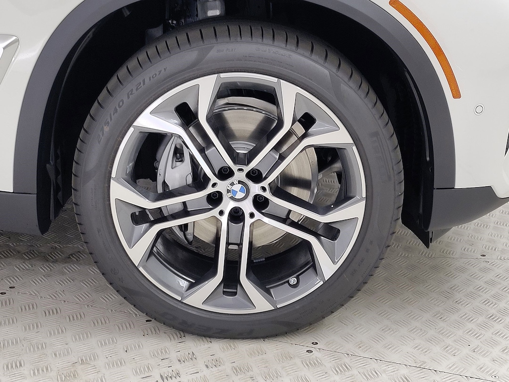 New 2026 BMW X5 sDrive40i SUV