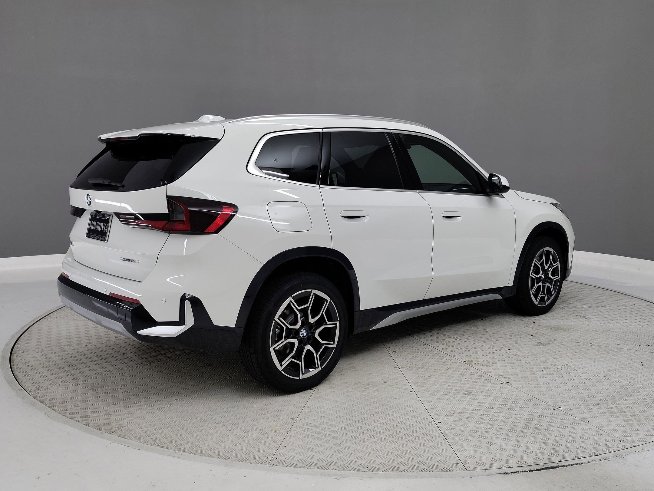 2026 BMW X1 xDrive28i photo 5