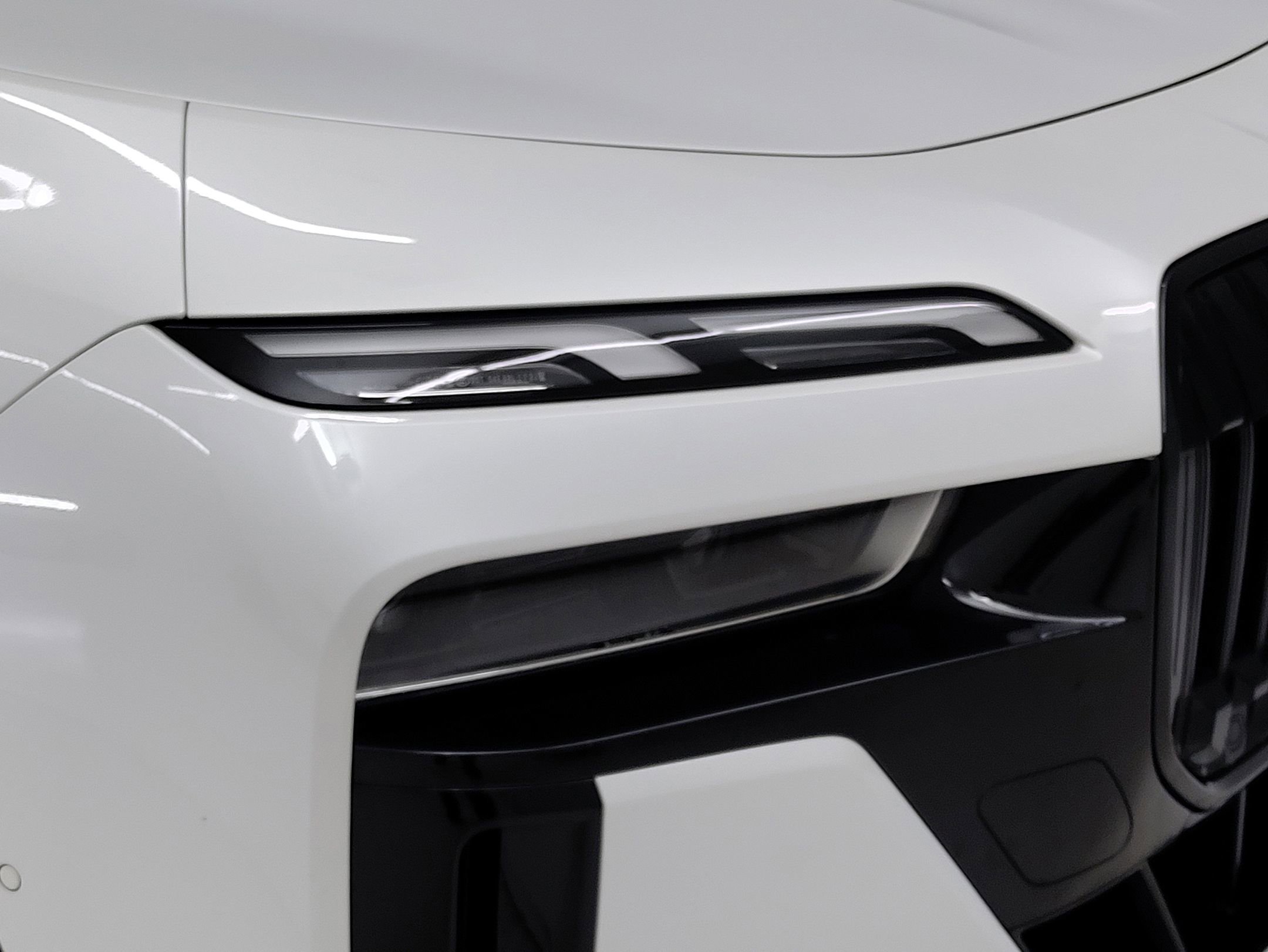 2023 Bmw 740i photo 3