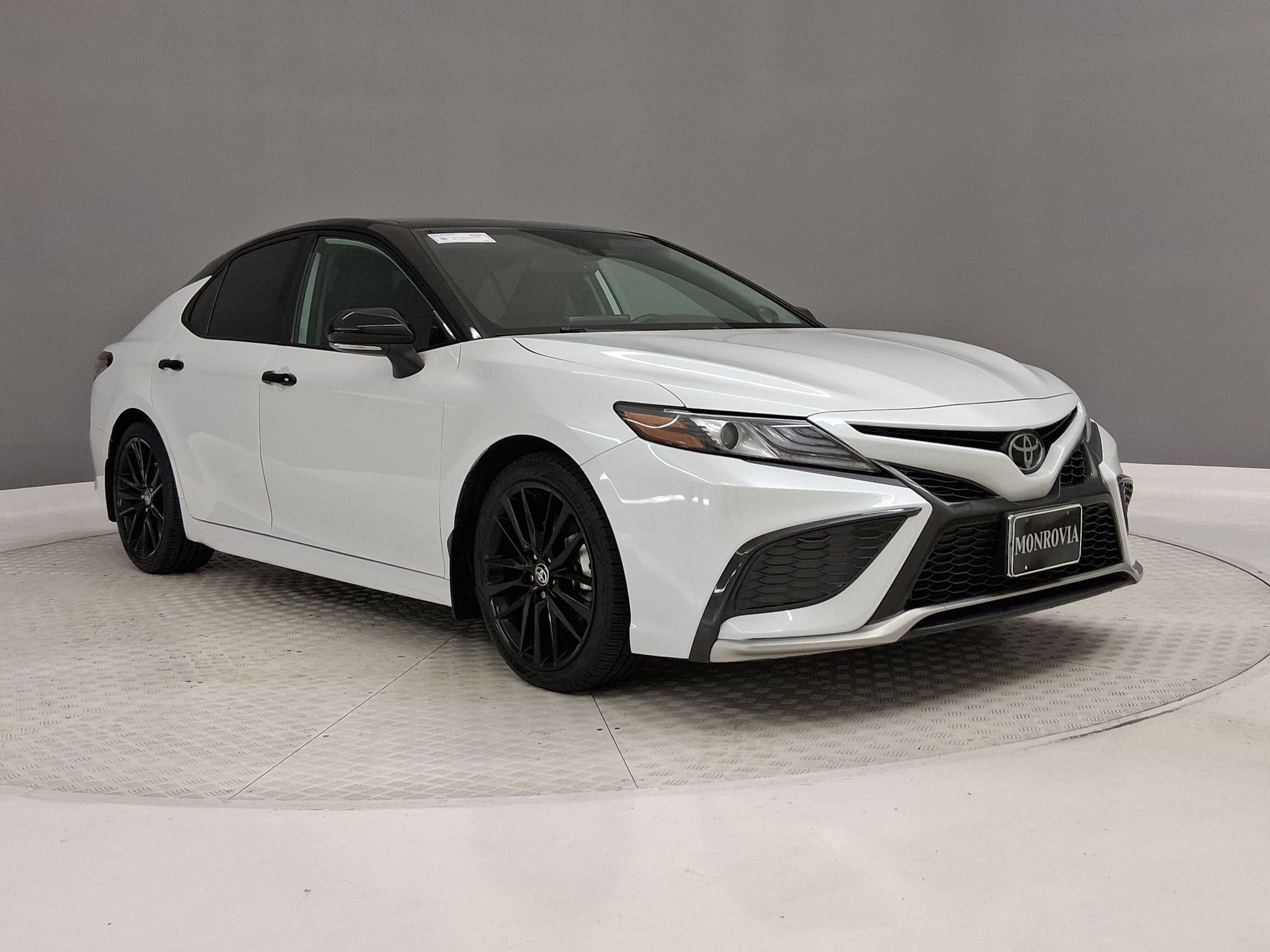 2023 Toyota Camry XSE V6 photo 4