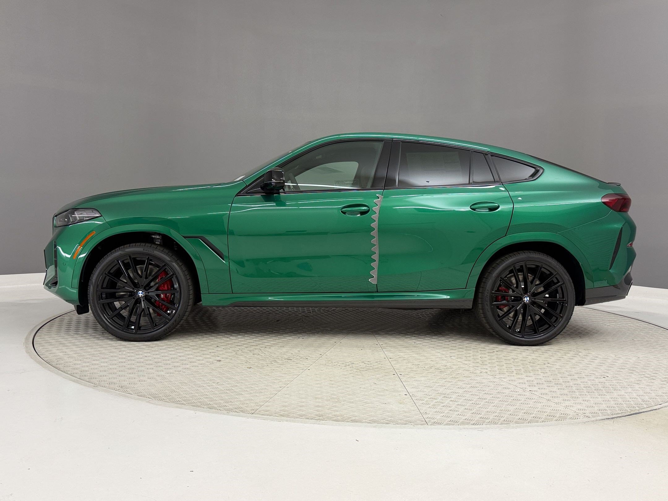 New 2027 BMW X6 M60i SUV
