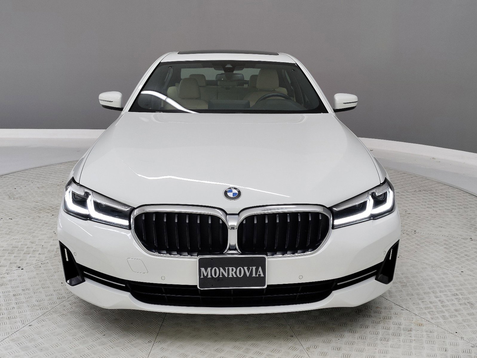 Used 2022 BMW 5 Series 530i with VIN WBA53BH00NWX56913 for sale in Monrovia, CA