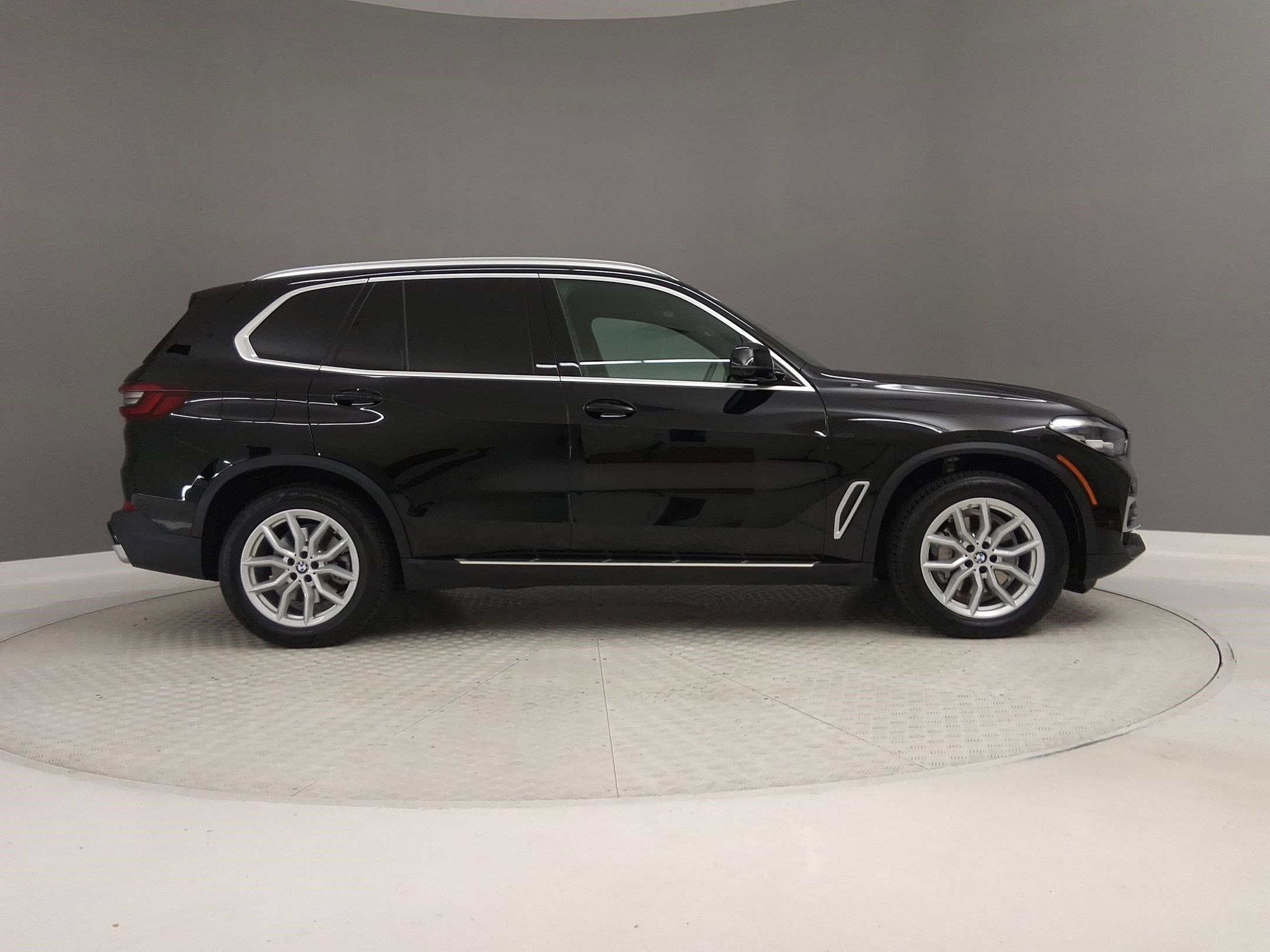 2023 BMW X5 xDrive40i photo 5