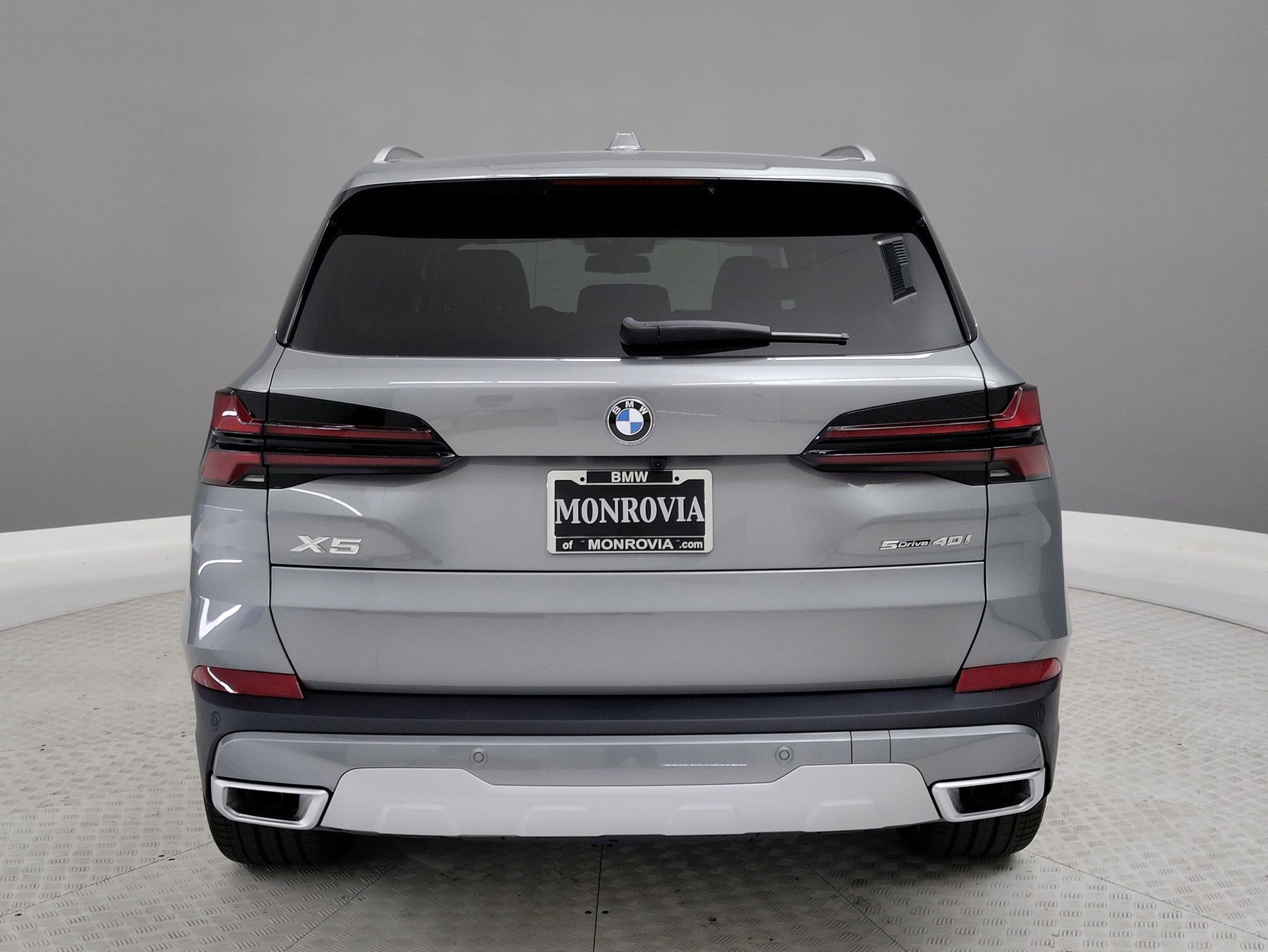 2026 BMW X5 sDrive40i photo 6