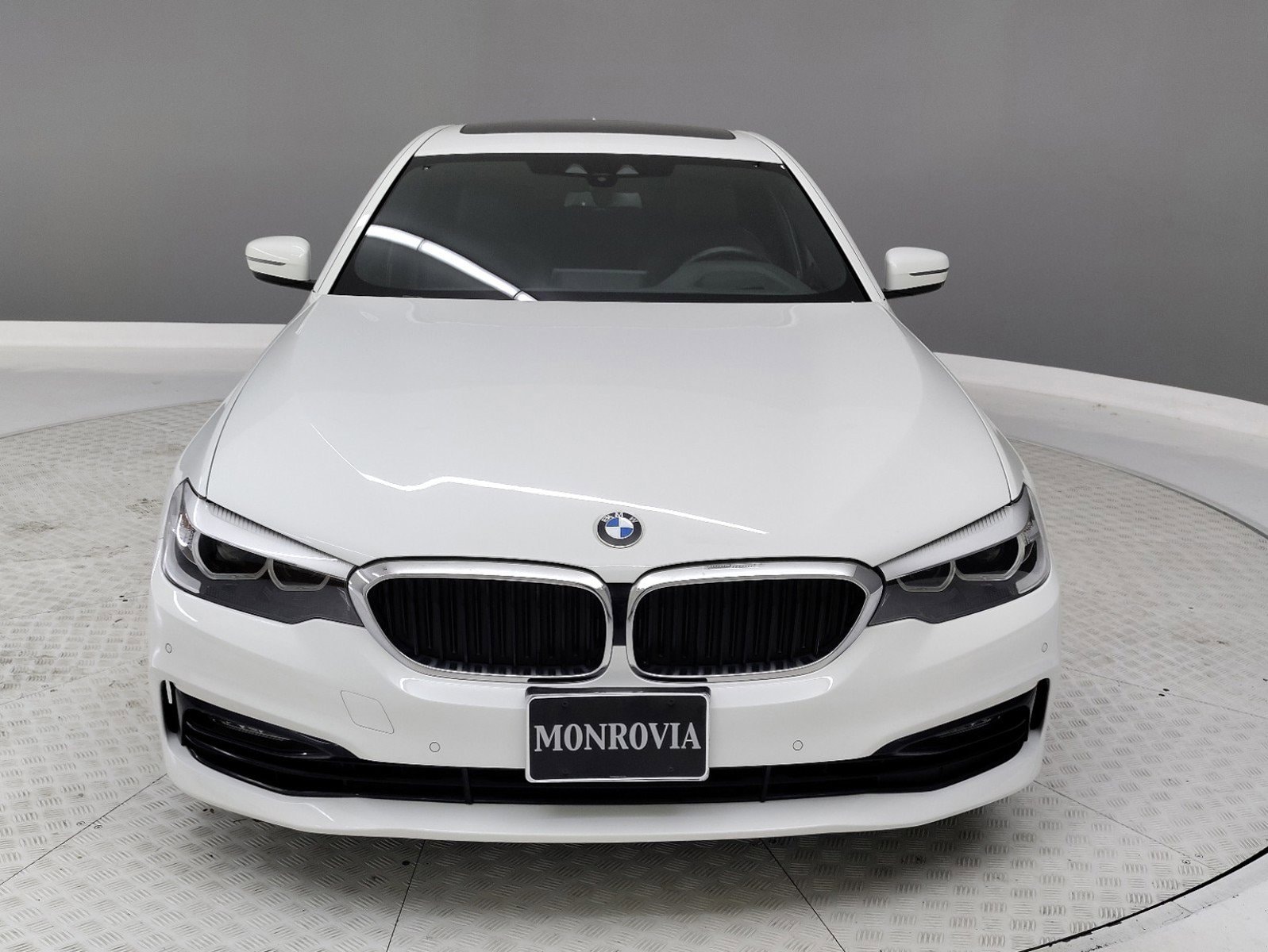 Used 2018 BMW 5 Series 530i with VIN WBAJA5C55JG899692 for sale in Monrovia, CA