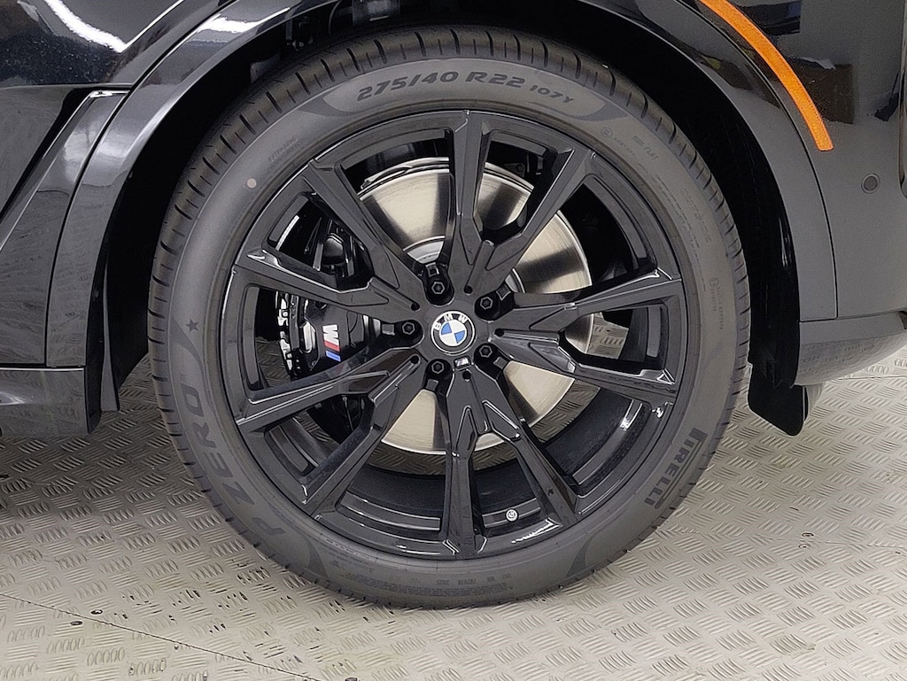 New 2026 BMW X7 M60i SUV