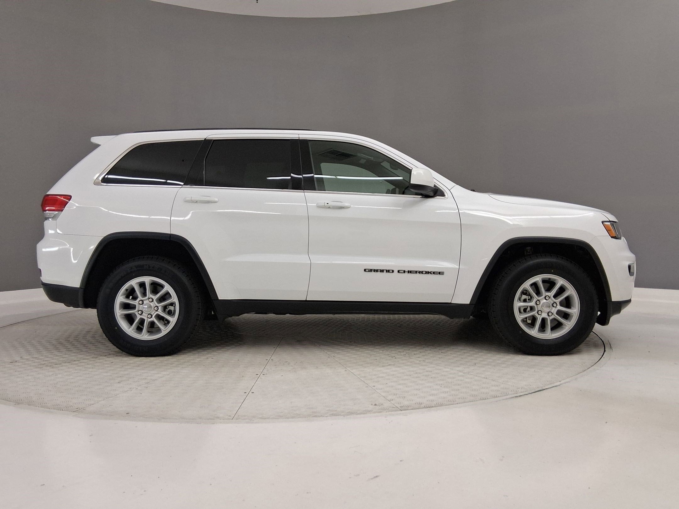 2019 Jeep Grand Cherokee Laredo photo 5