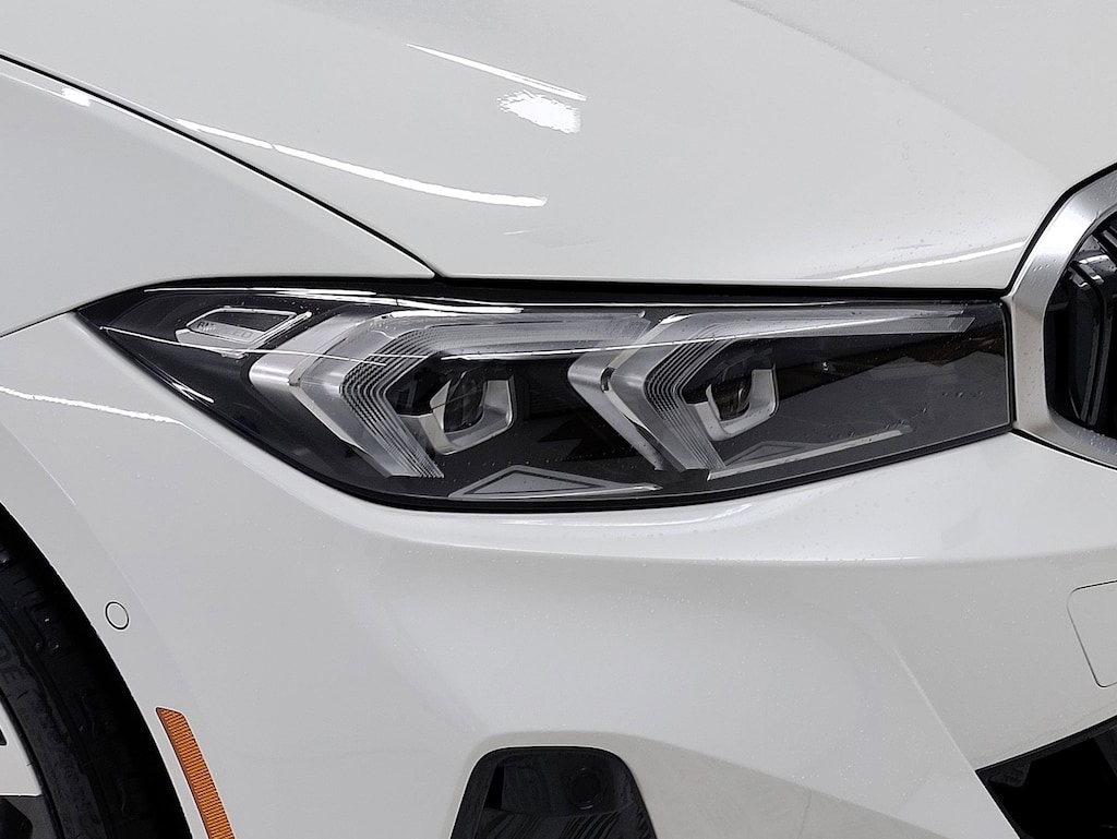 New 2026 BMW 330i NA Sedan