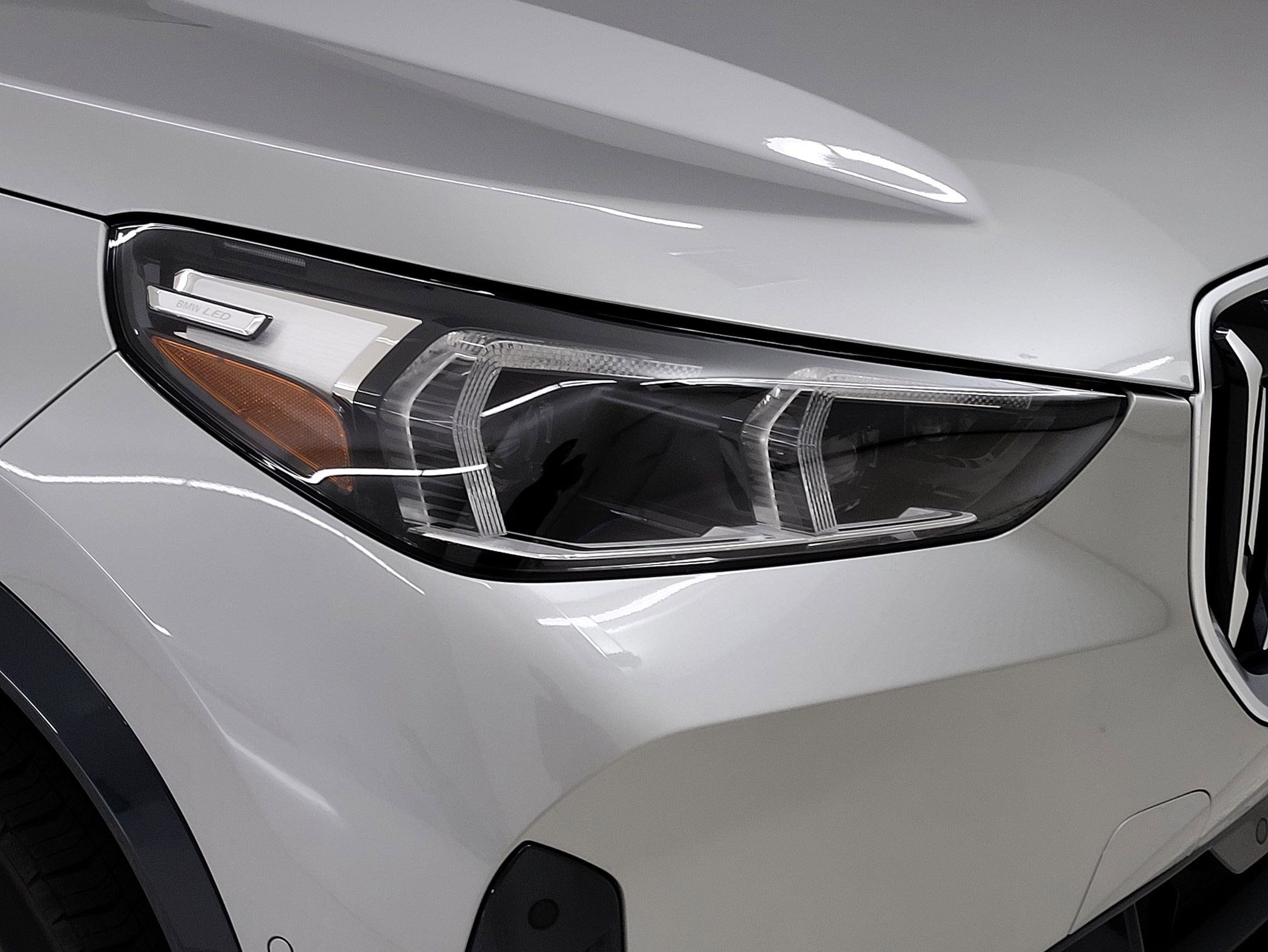 2026 BMW X1 xDrive28i photo 2