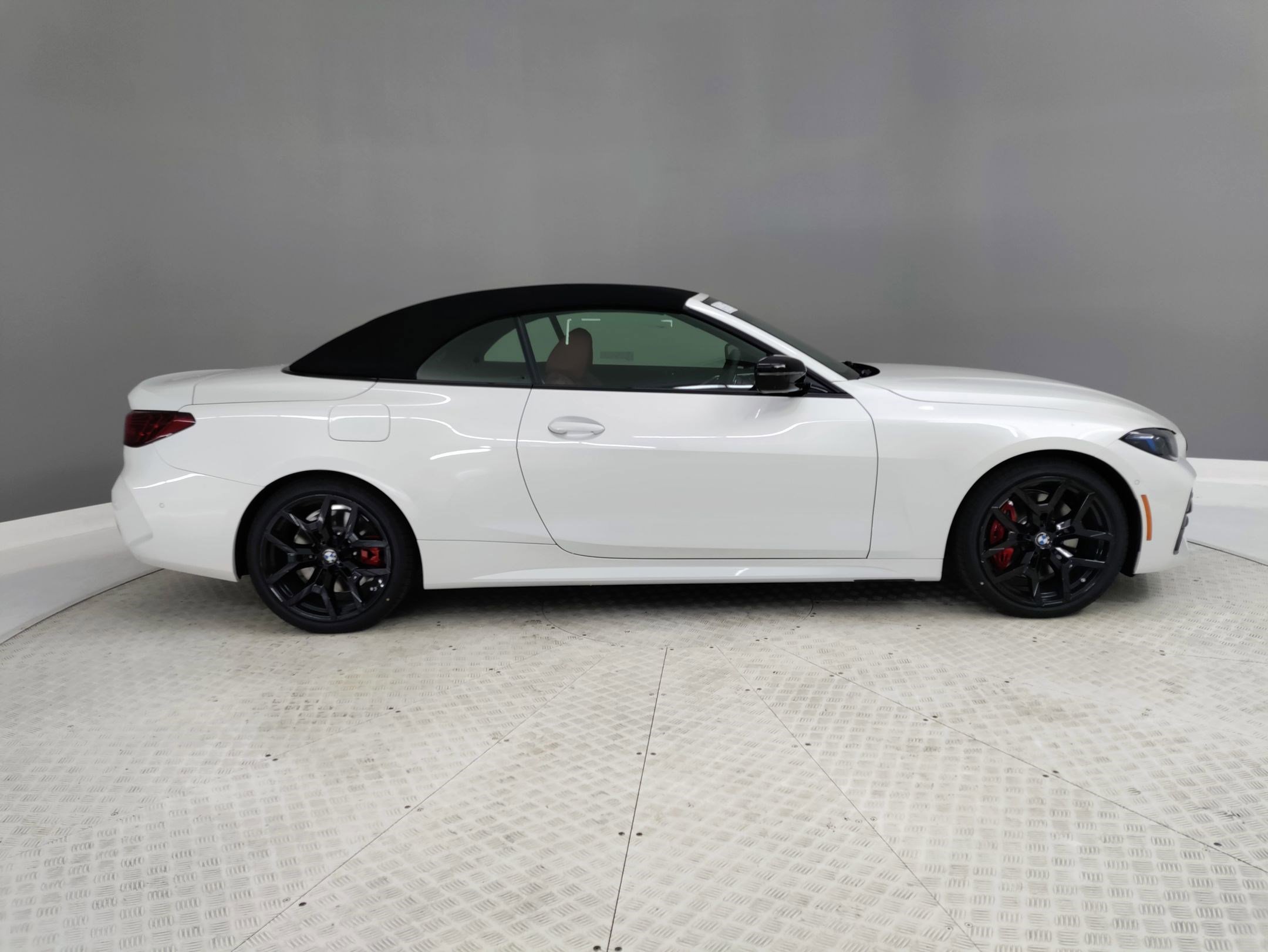 2026 Bmw 430i Convertible photo 3