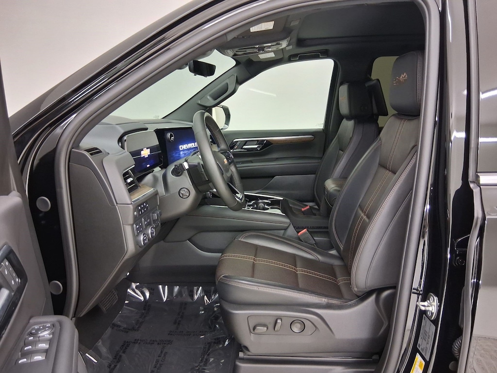 Used 2025 Chevrolet Suburban High Country SUV