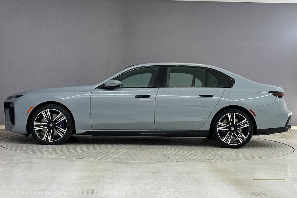 Used 2023 BMW 760i xDrive Sedan