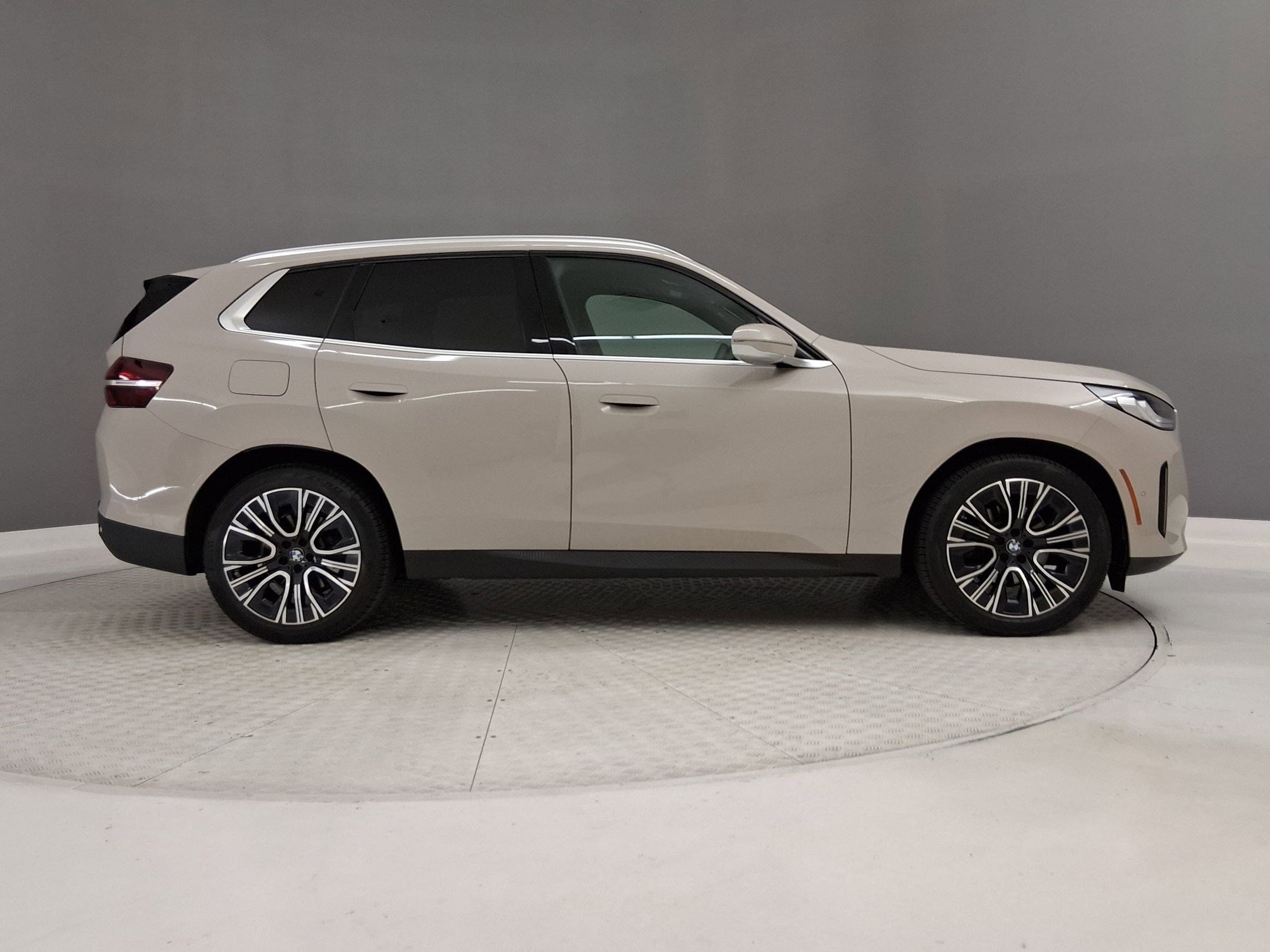 2025 BMW X3 30 xDrive photo 5