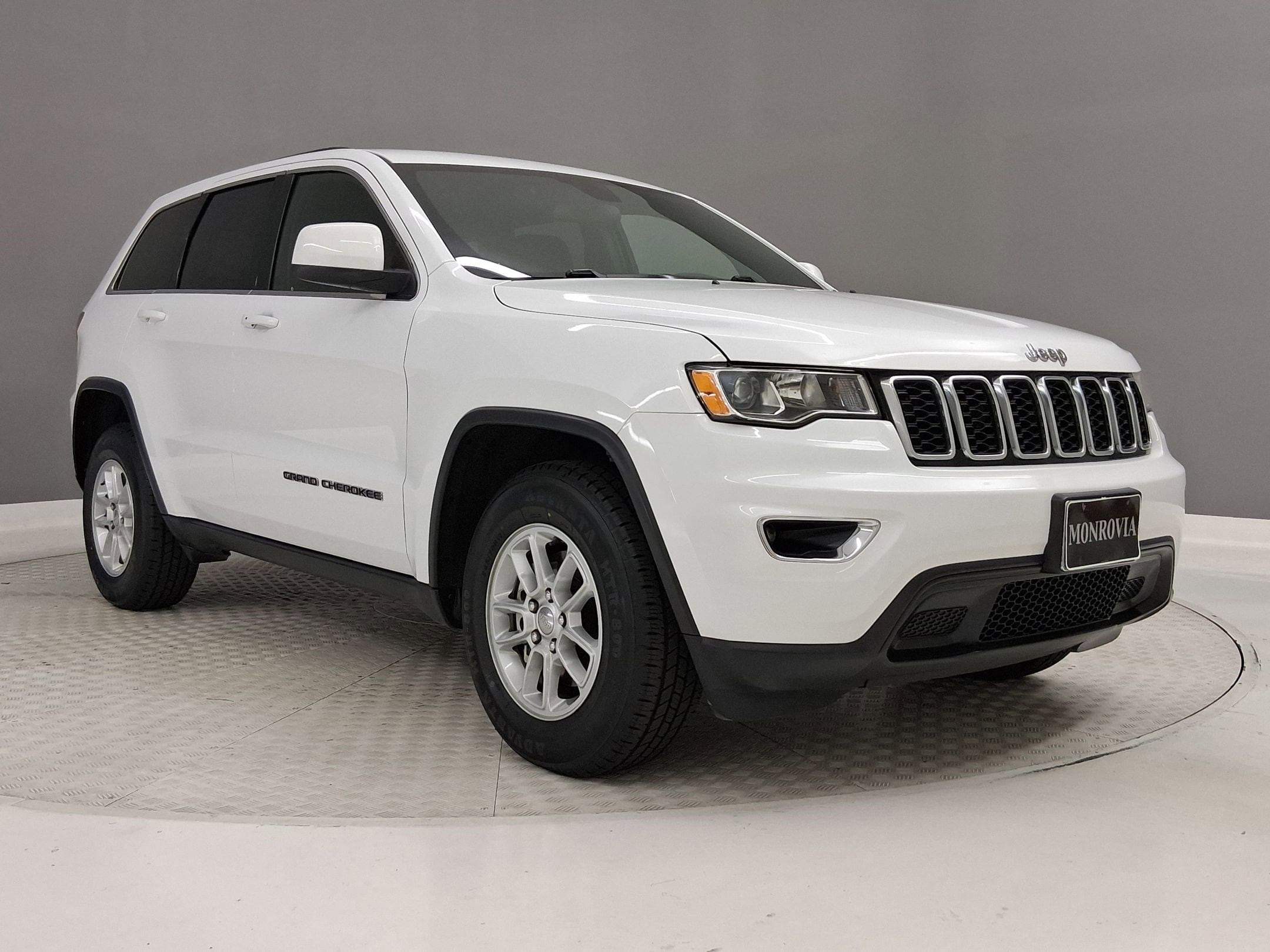 2019 Jeep Grand Cherokee Laredo photo 4