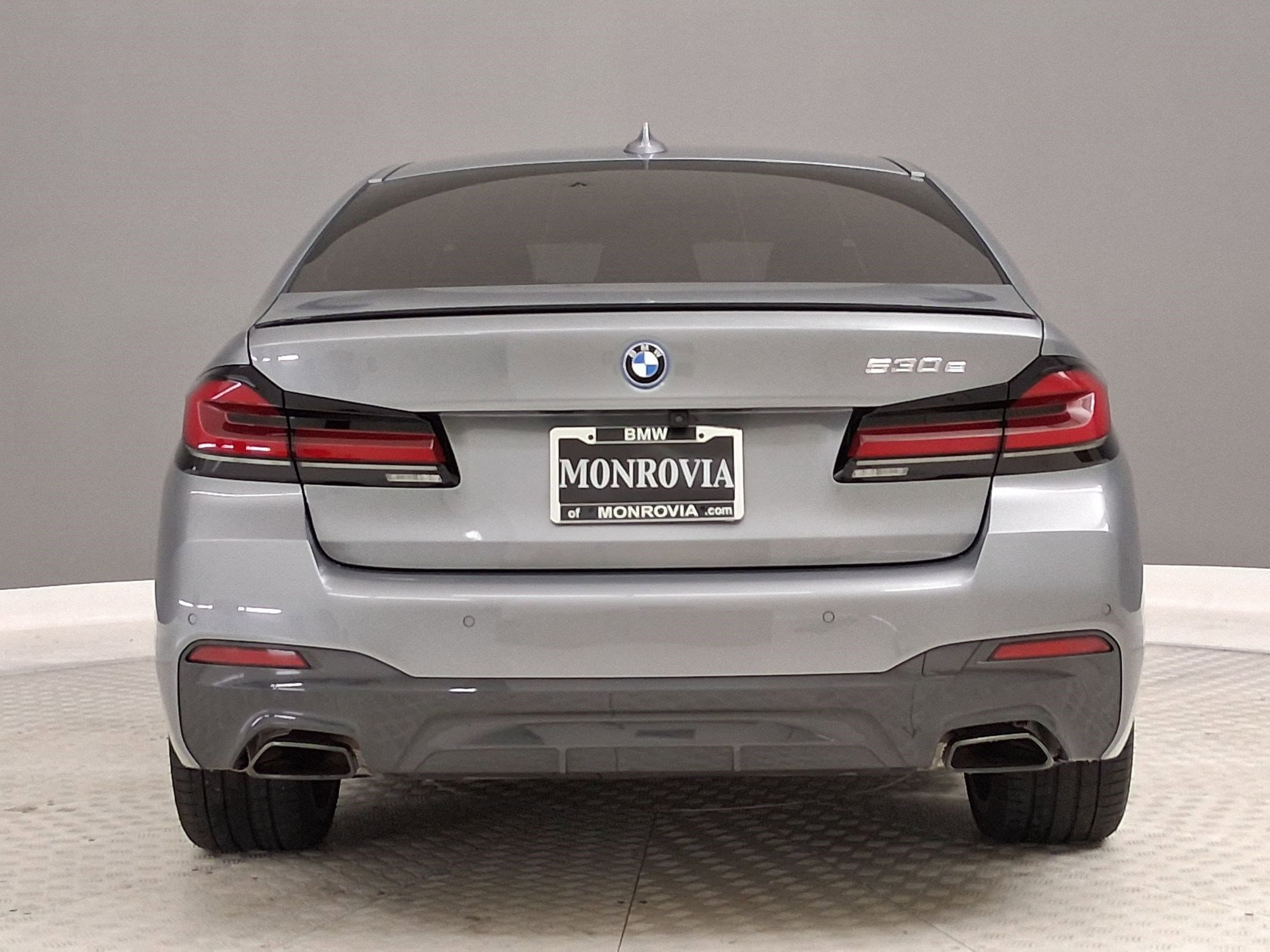 2023 BMW 530e photo 3