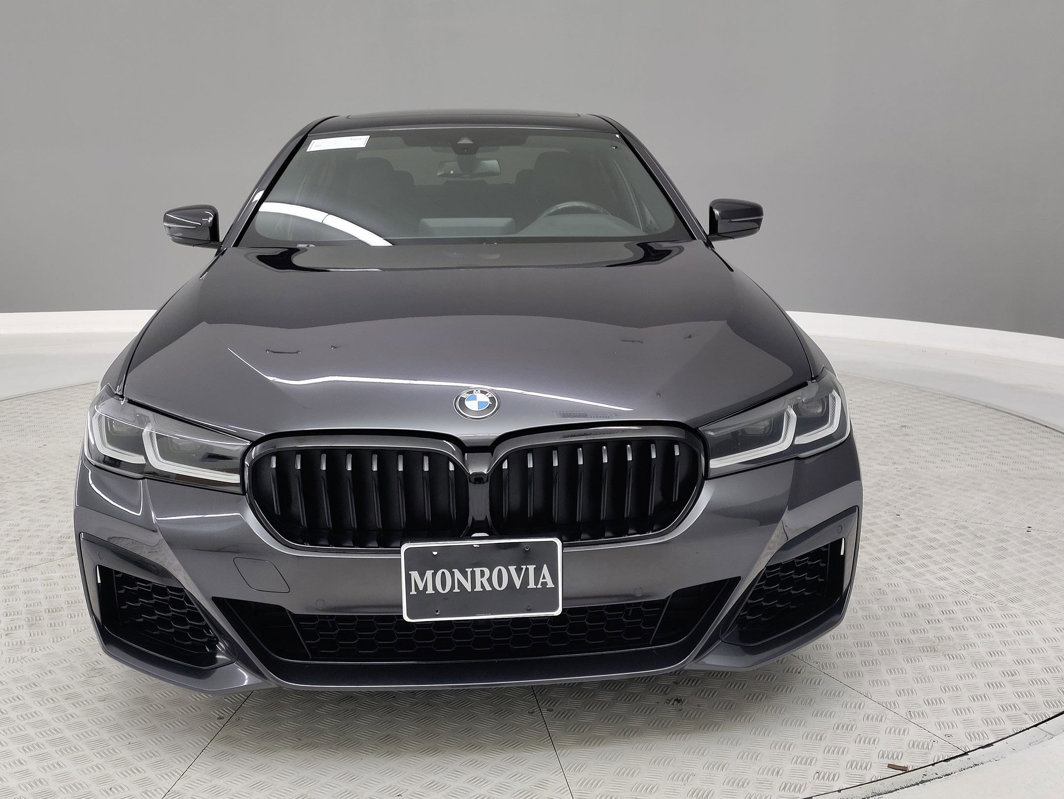 2023 Bmw 540i Sedan photo 2