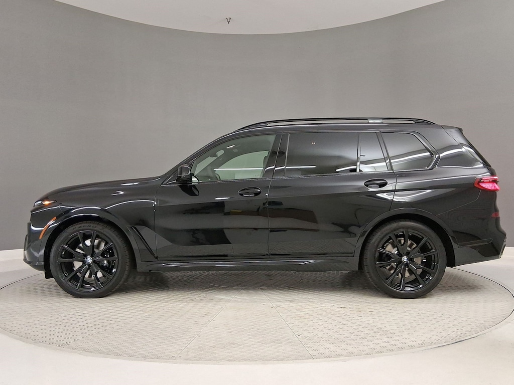New 2027 BMW X7 xDrive40i SUV