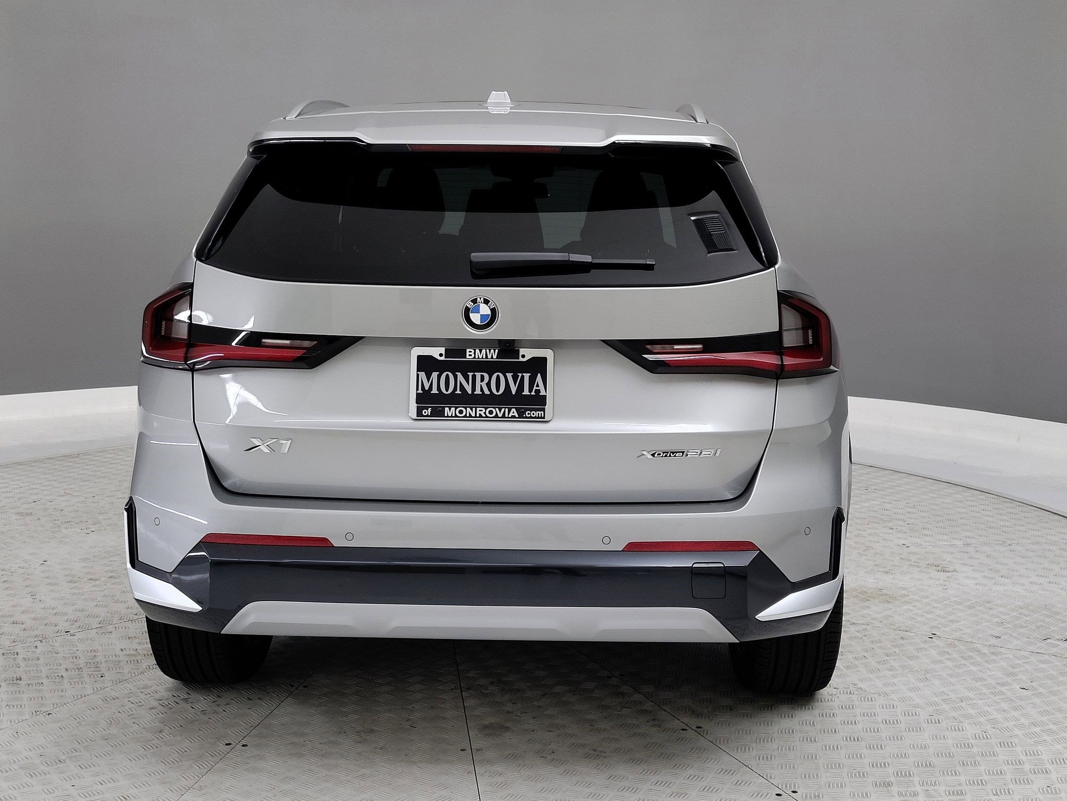 2026 BMW X1 xDrive28i photo 6