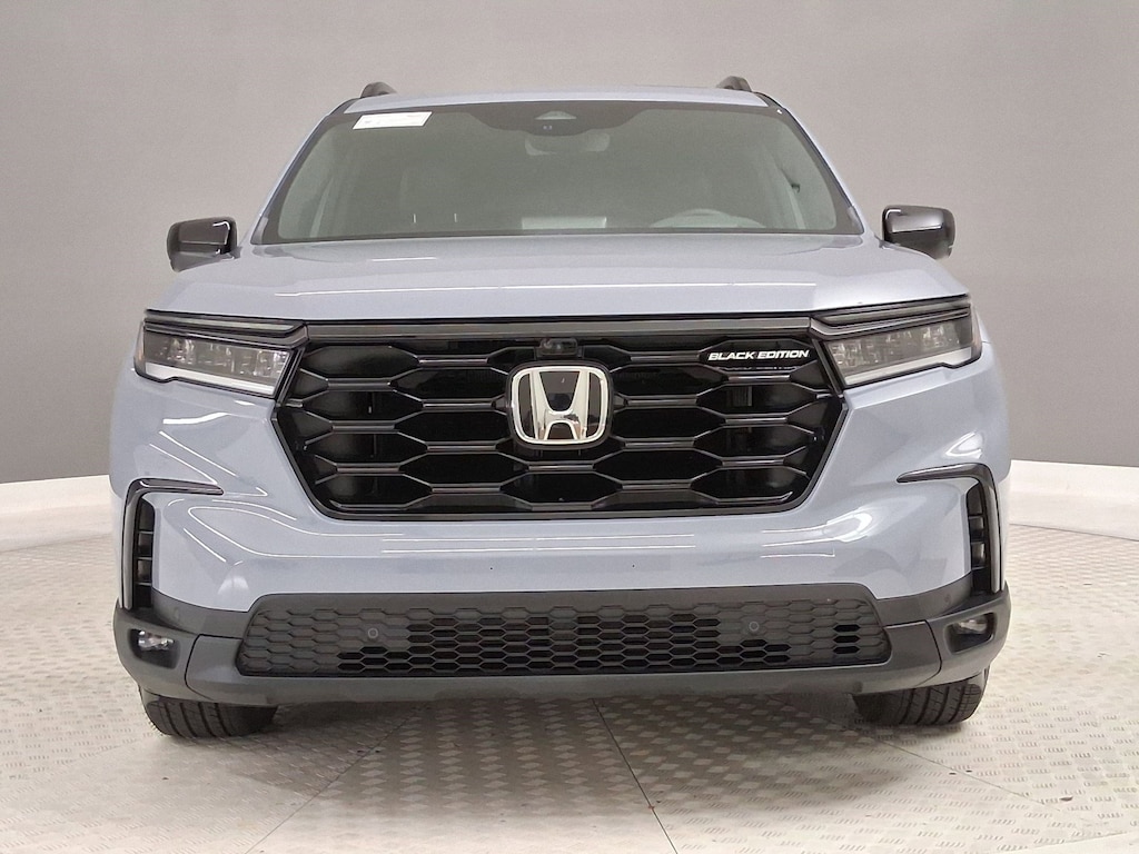 Used 2025 Honda Pilot Black Edition SUV
