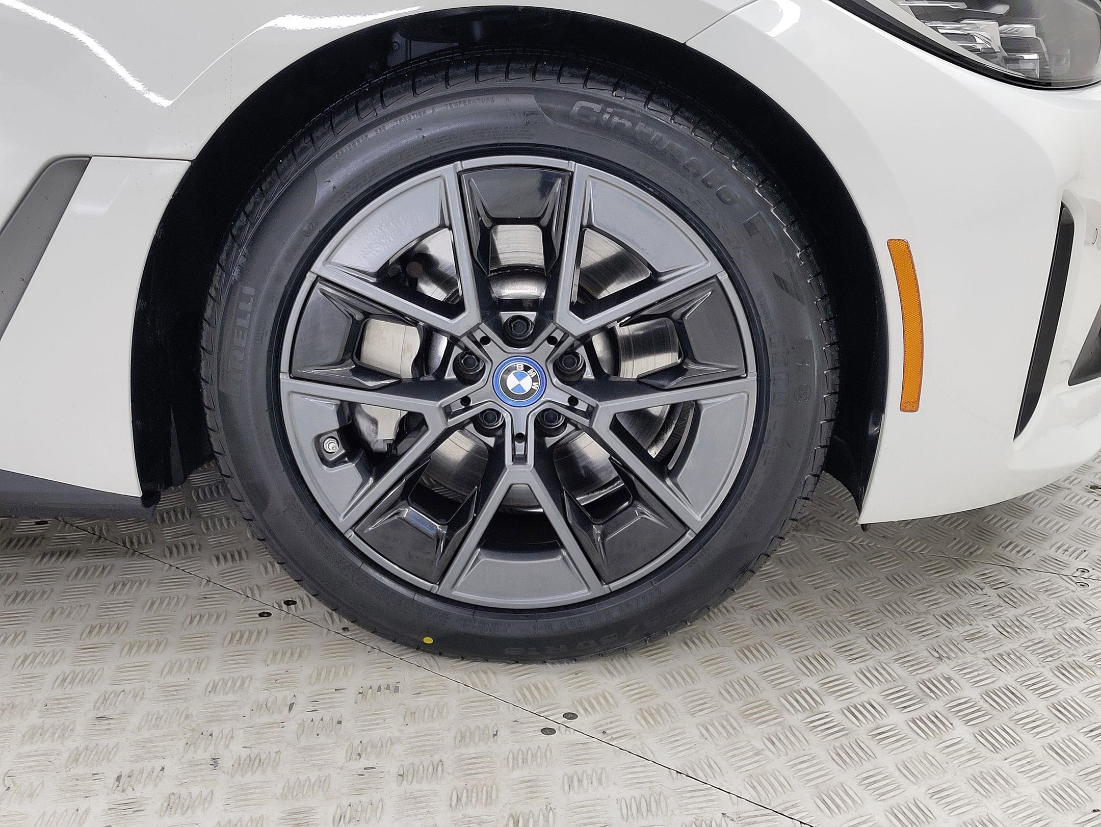 2023 Bmw i4 eDrive40 photo 3