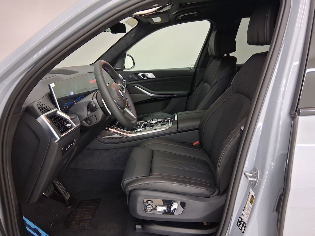 New 2026 BMW X7 M60i SUV