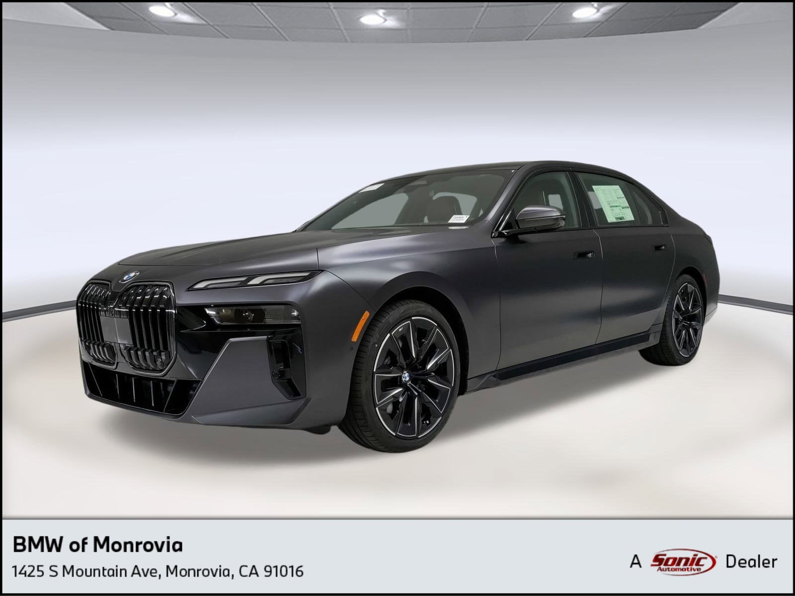 2026 BMW 7 Series 740's photo