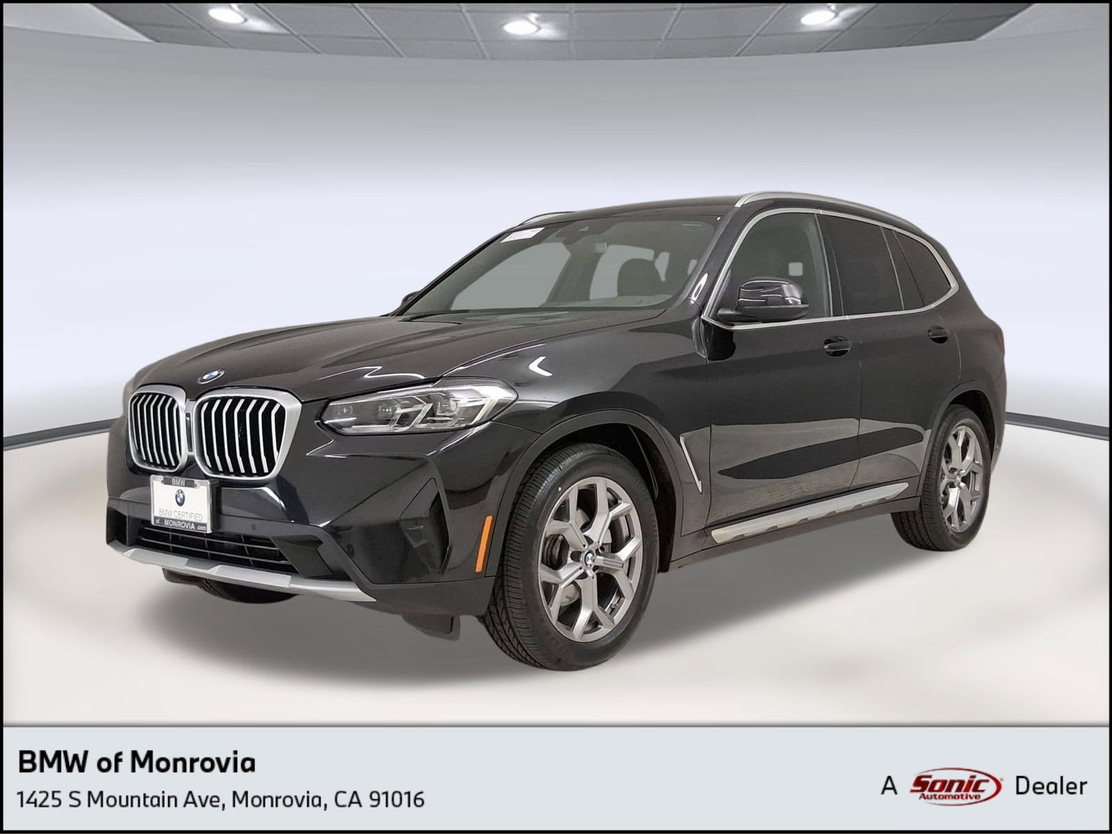 2023 BMW X3 sDrive30i's photo