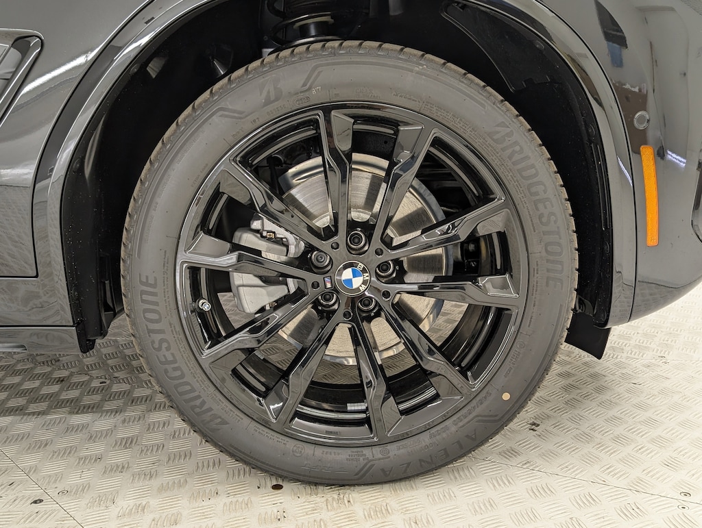 New 2025 BMW X4 xDrive30i SUV
