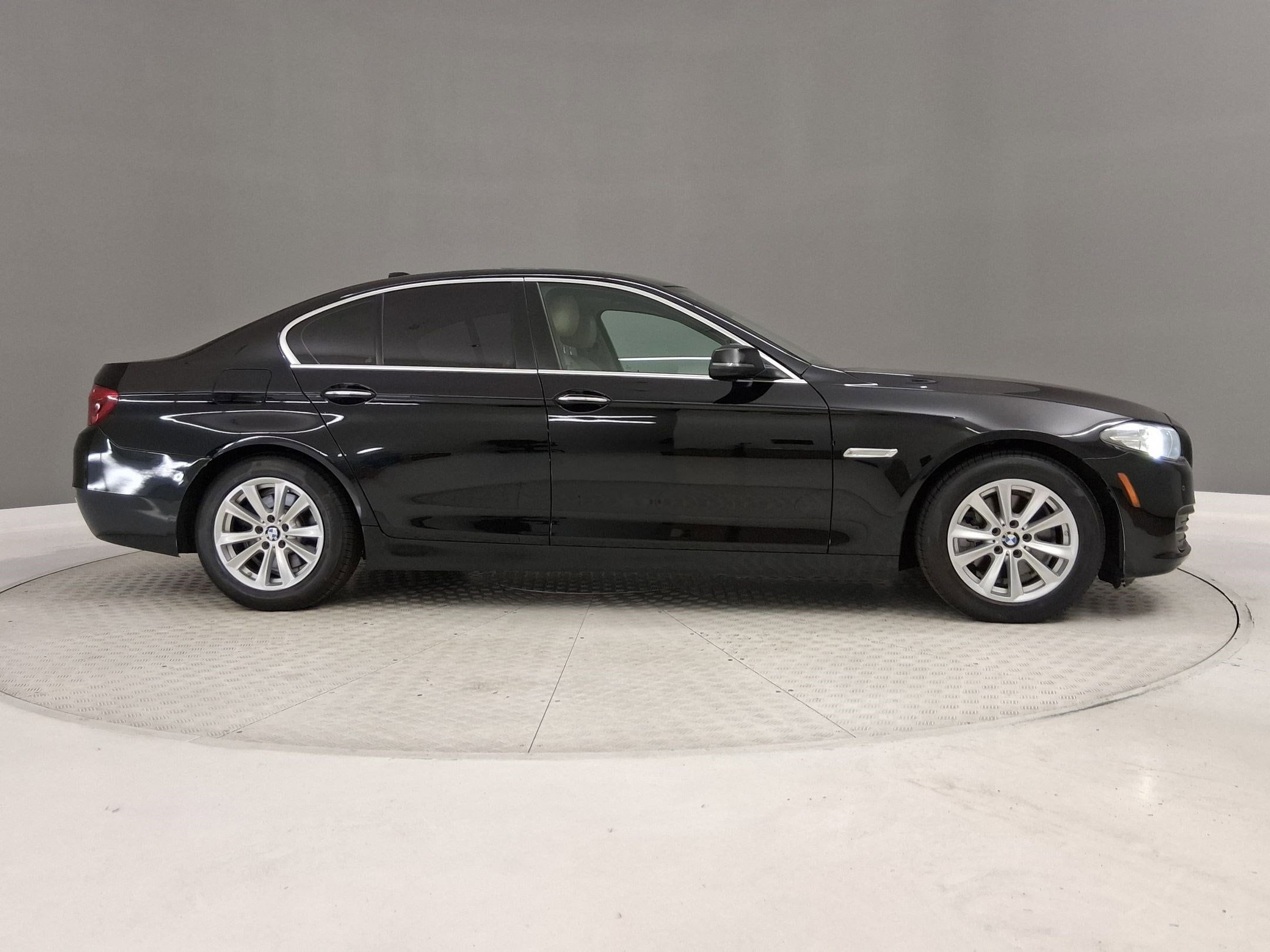2014 BMW 528i photo 5