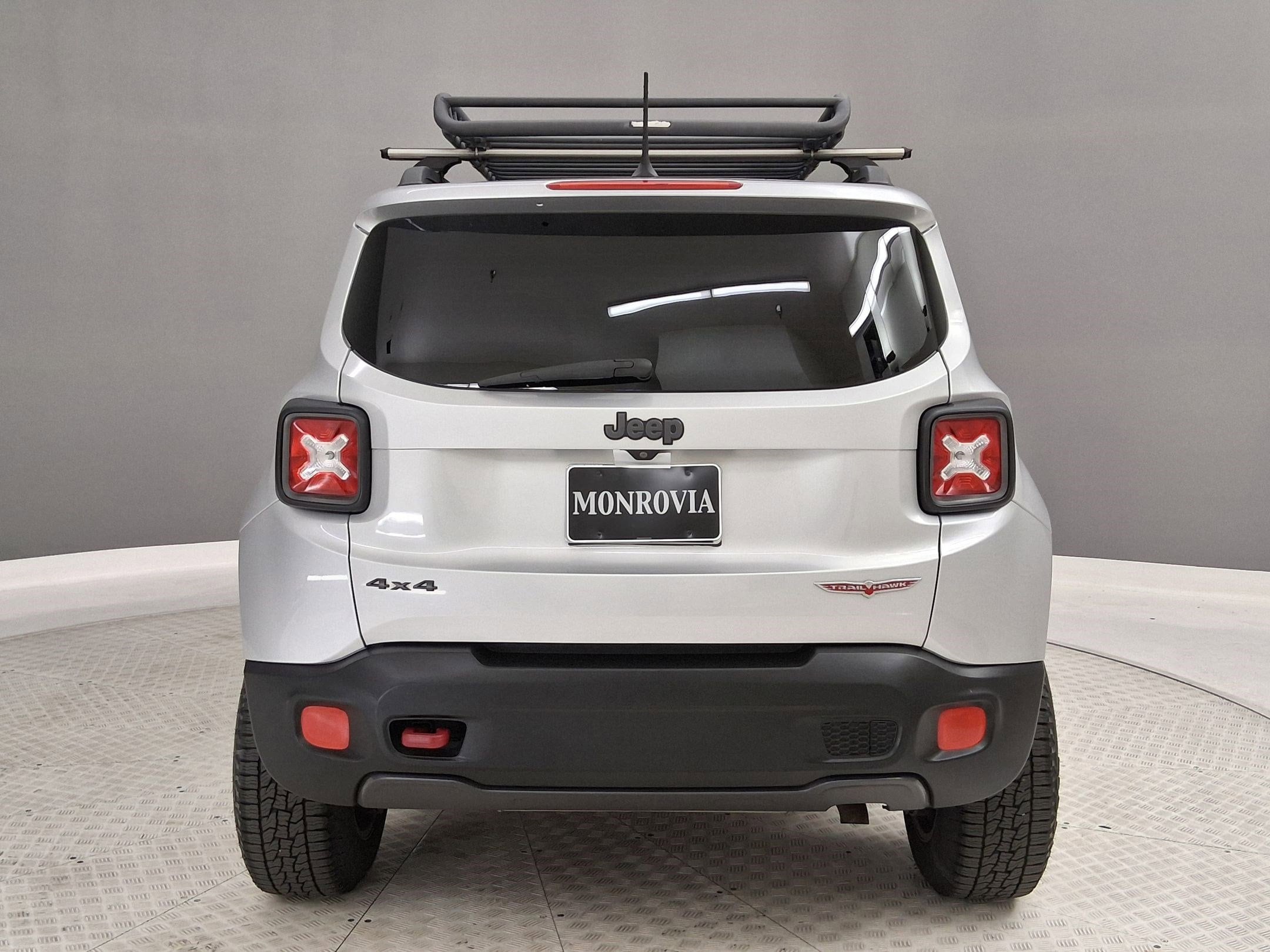 Renegade Trailhawk 4x4 SUV