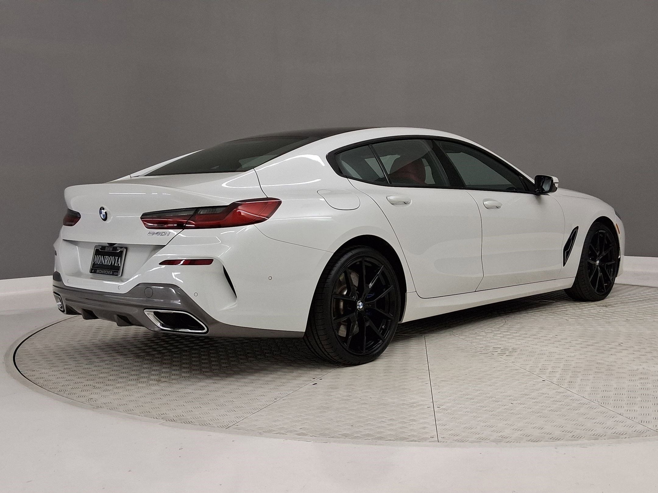 2024 BMW 840i photo 6